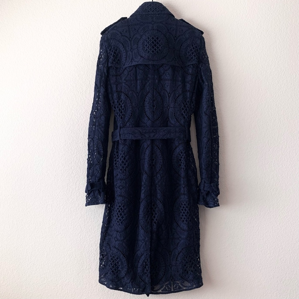 Burberry lace trench coat - Picture 15 of 16